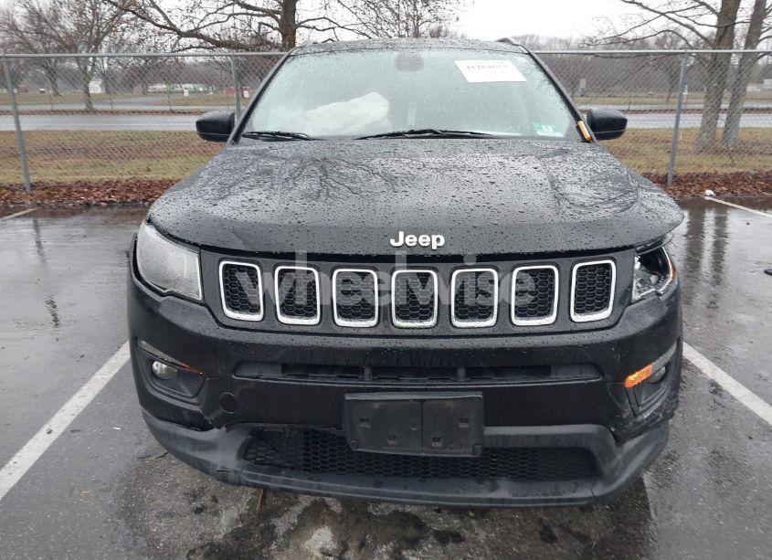 Photo 12 of 2018 Jeep Compass LATITUDE 4X4 (VIN 3C4NJDBB1JT192168)