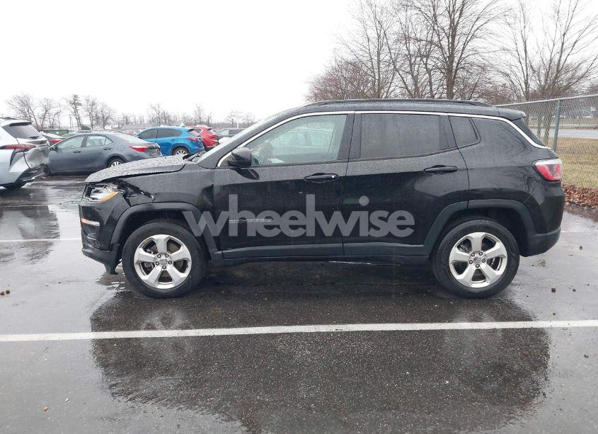 Photo 14 of 2018 Jeep Compass LATITUDE 4X4 (VIN 3C4NJDBB1JT192168)