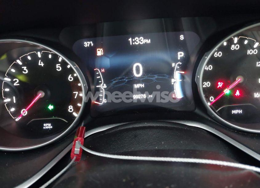 Photo 15 of 2018 Jeep Compass LATITUDE 4X4 (VIN 3C4NJDBB1JT192168)