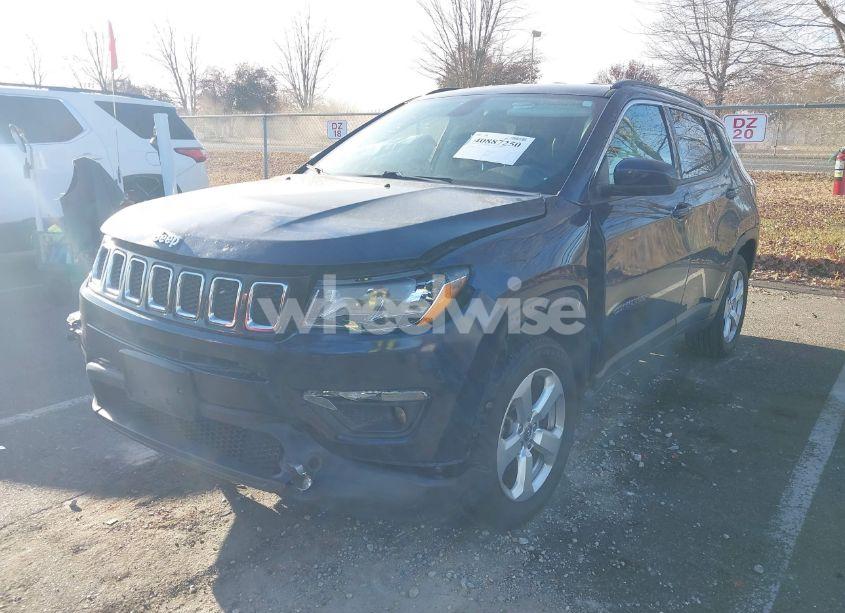 Photo 6 of 2018 Jeep Compass LATITUDE 4X4 (VIN 3C4NJDBB1JT223418)