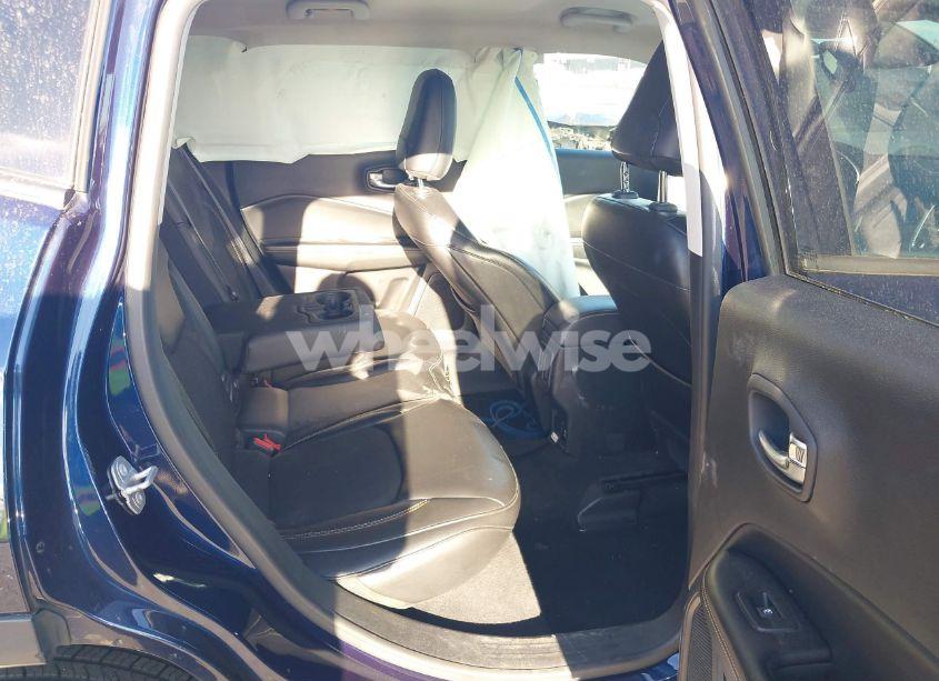 Photo 8 of 2018 Jeep Compass LATITUDE 4X4 (VIN 3C4NJDBB1JT223418)