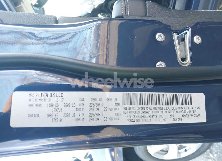 Photo 9 of 2018 Jeep Compass LATITUDE 4X4 (VIN 3C4NJDBB1JT223418)