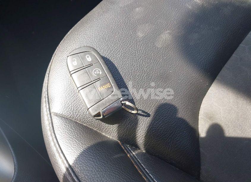 Photo 11 of 2018 Jeep Compass LATITUDE 4X4 (VIN 3C4NJDBB1JT265894)