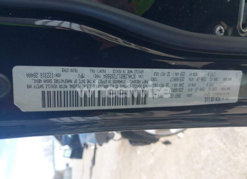 Photo 9 of 2018 Jeep Compass LATITUDE 4X4 (VIN 3C4NJDBB1JT265894)