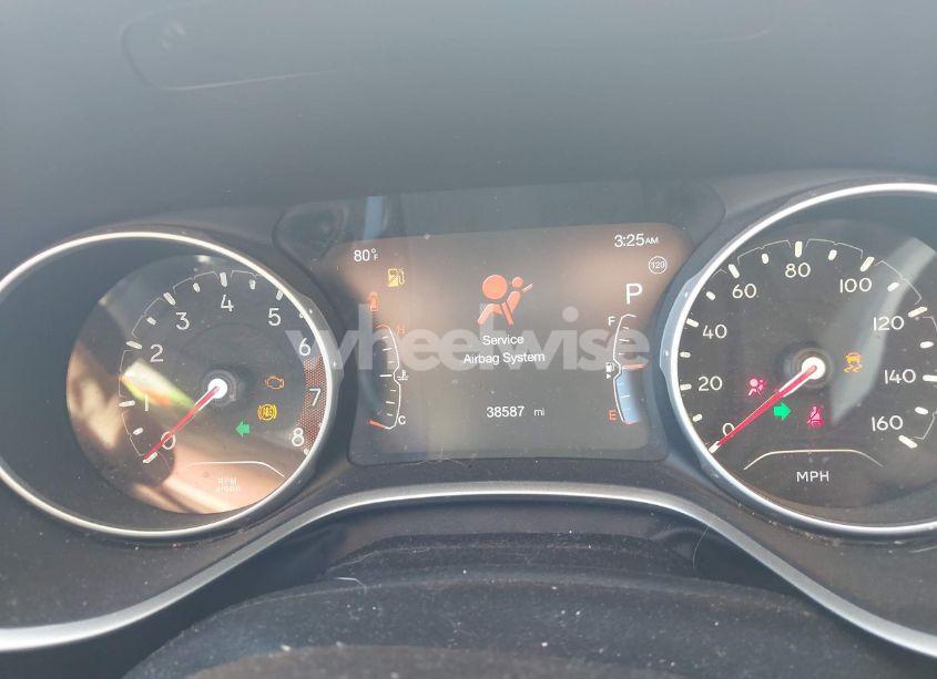 Photo 7 of 2018 Jeep Compass LATITUDE 4X4 (VIN 3C4NJDBB1JT270495)