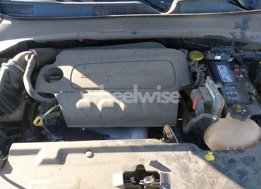 Photo 10 of 2018 Jeep Compass ALTITUDE 4X4 (VIN 3C4NJDBB1JT326239)