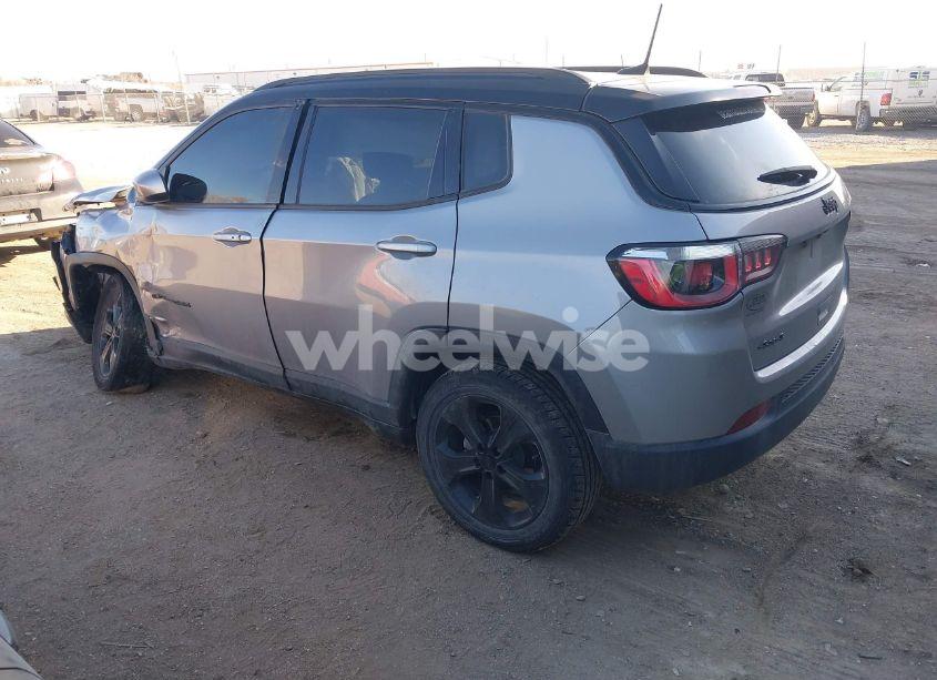 Photo 3 of 2018 Jeep Compass ALTITUDE 4X4 (VIN 3C4NJDBB1JT326239)