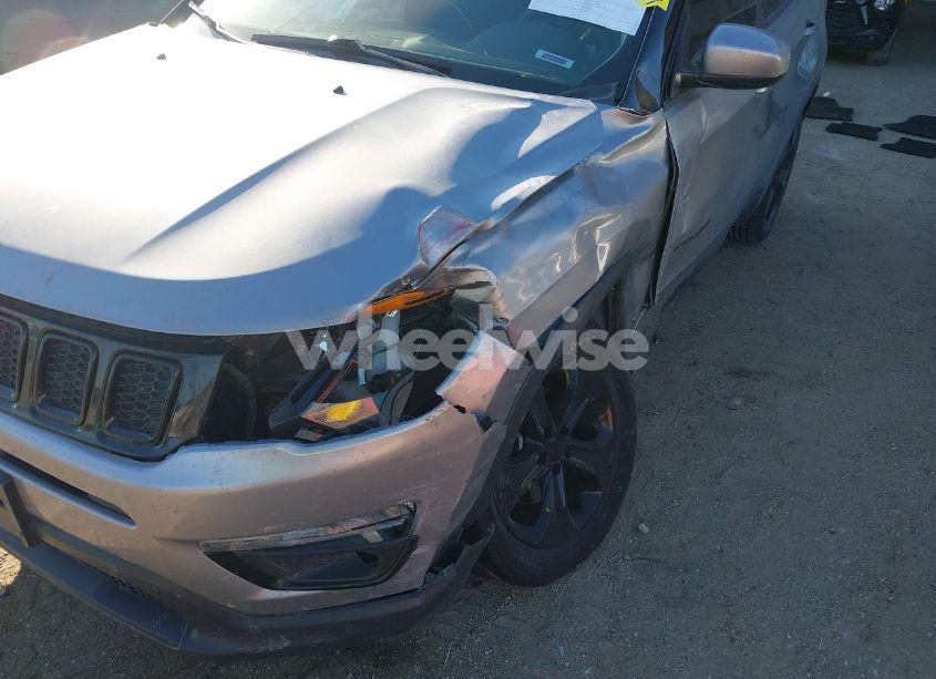 Photo 6 of 2018 Jeep Compass ALTITUDE 4X4 (VIN 3C4NJDBB1JT326239)