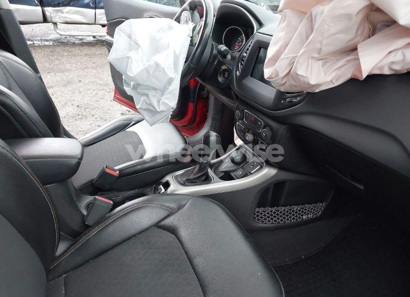 Photo 5 of 2018 Jeep Compass LATITUDE 4X4 (VIN 3C4NJDBB1JT402641)