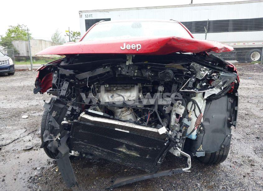 Photo 6 of 2018 Jeep Compass LATITUDE 4X4 (VIN 3C4NJDBB1JT402641)