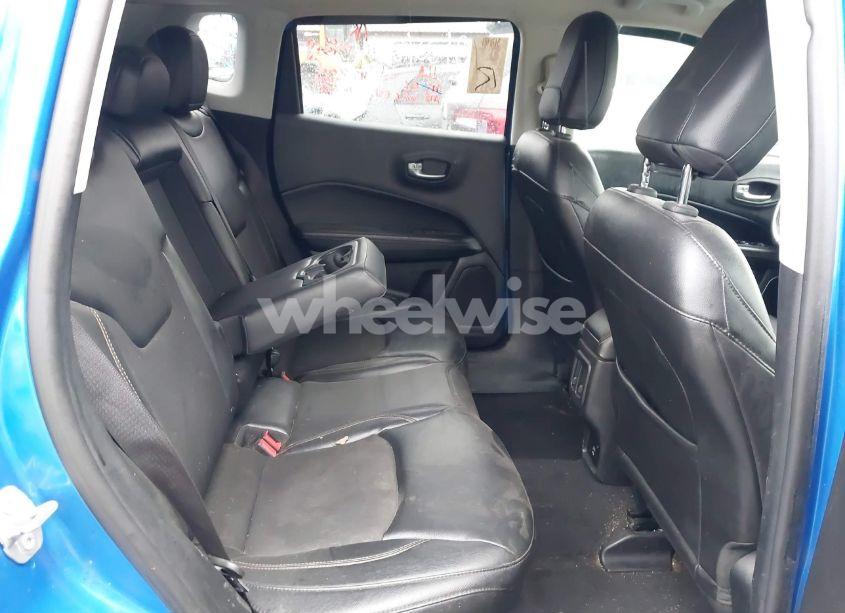 Photo 8 of 2018 Jeep Compass LATITUDE 4X4 (VIN 3C4NJDBB1JT423652)