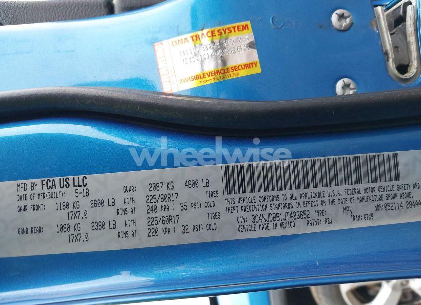 Photo 9 of 2018 Jeep Compass LATITUDE 4X4 (VIN 3C4NJDBB1JT423652)