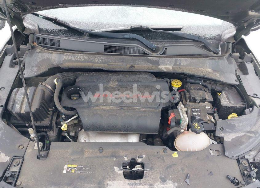 Photo 10 of 2018 Jeep Compass LATITUDE 4X4 (VIN 3C4NJDBB1JT479462)