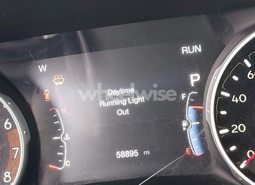 Photo 15 of 2018 Jeep Compass LATITUDE 4X4 (VIN 3C4NJDBB1JT479462)