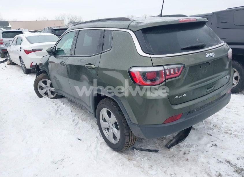 Photo 3 of 2018 Jeep Compass LATITUDE 4X4 (VIN 3C4NJDBB1JT479462)