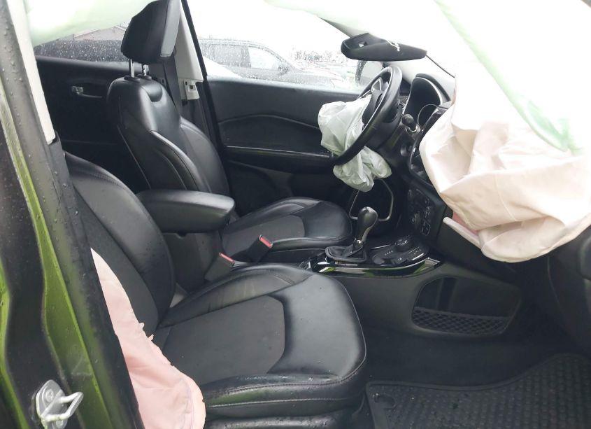 Photo 5 of 2019 Jeep Compass ALTITUDE 4X4 (VIN 3C4NJDBB1KT621309)