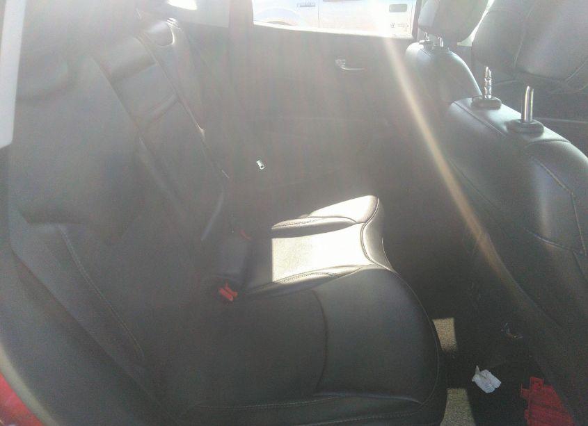 Photo 8 of 2019 Jeep Compass LATITUDE 4X4 (VIN 3C4NJDBB1KT678464)