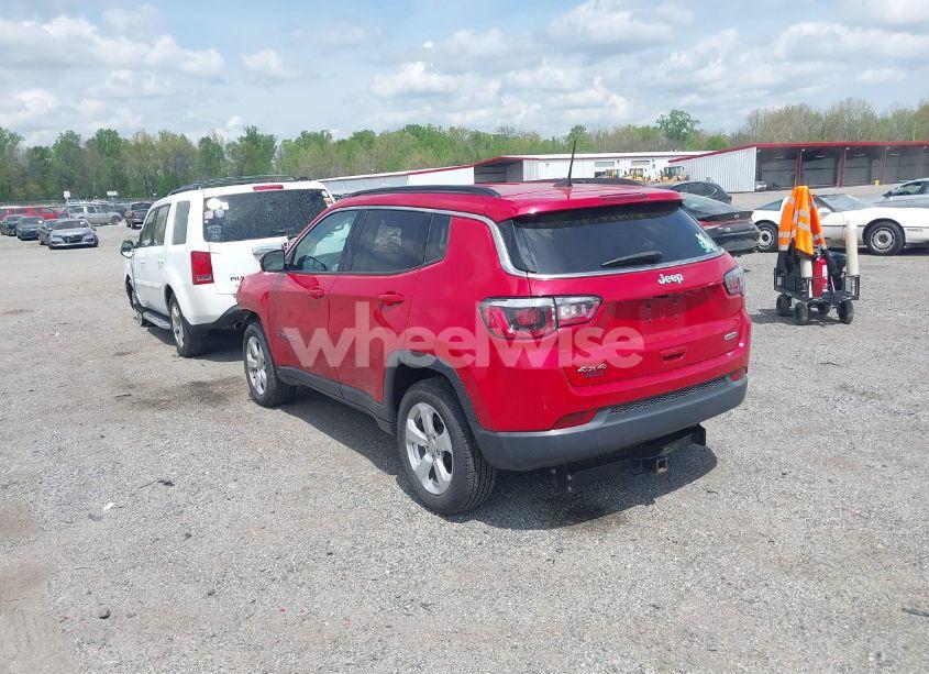 Photo 3 of 2020 Jeep Compass LATITUDE 4X4 (VIN 3C4NJDBB1LT135570)