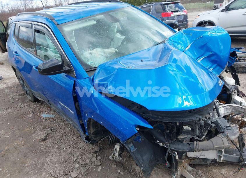 2020 Jeep Compass LATITUDE 4X4 (VIN 3C4NJDBB1LT160484) main photo