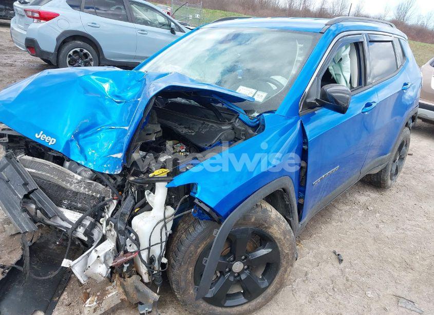 Photo 2 of 2020 Jeep Compass LATITUDE 4X4 (VIN 3C4NJDBB1LT160484)