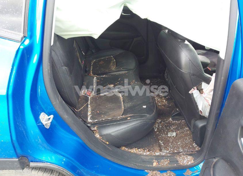 Photo 8 of 2020 Jeep Compass LATITUDE 4X4 (VIN 3C4NJDBB1LT160484)