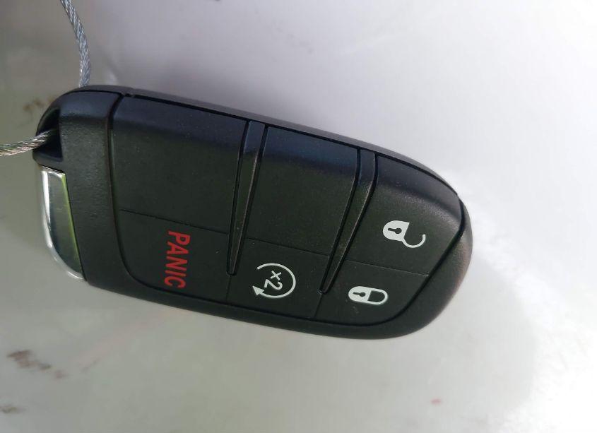 Photo 11 of 2020 Jeep Compass LATITUDE 4X4 (VIN 3C4NJDBB1LT197194)