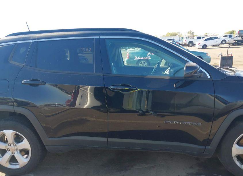 Photo 13 of 2020 Jeep Compass LATITUDE 4X4 (VIN 3C4NJDBB1LT197194)