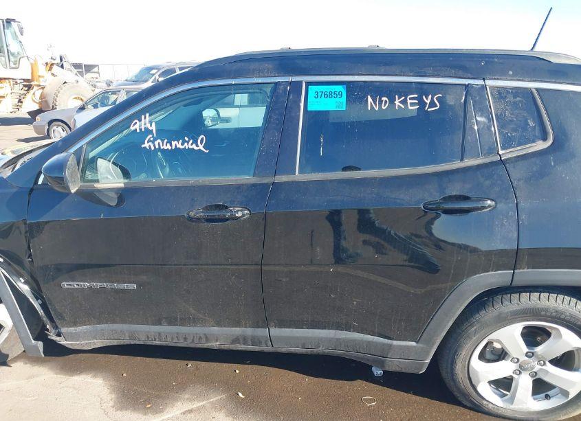 Photo 14 of 2020 Jeep Compass LATITUDE 4X4 (VIN 3C4NJDBB1LT197194)