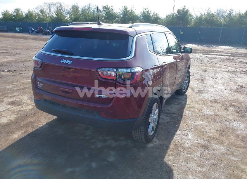 Photo 4 of 2022 Jeep Compass LATITUDE 4X4 (VIN 3C4NJDBB1NT125074)