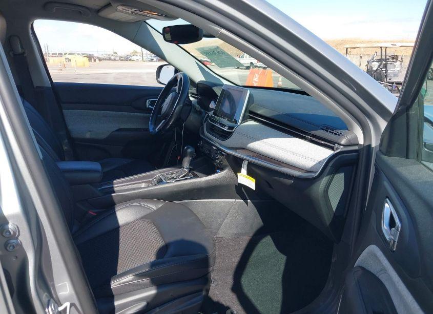 Photo 5 of 2022 Jeep Compass LATITUDE 4X4 (VIN 3C4NJDBB1NT155076)