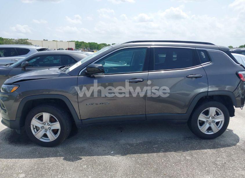 Photo 14 of 2022 Jeep Compass LATITUDE 4X4 (VIN 3C4NJDBB1NT164523)
