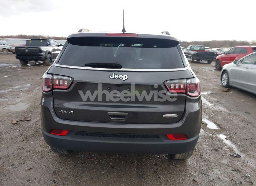 Photo 16 of 2022 Jeep Compass LATITUDE 4X4 (VIN 3C4NJDBB1NT175392)