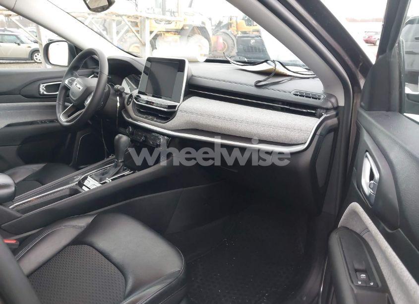 Photo 5 of 2022 Jeep Compass LATITUDE 4X4 (VIN 3C4NJDBB1NT175392)