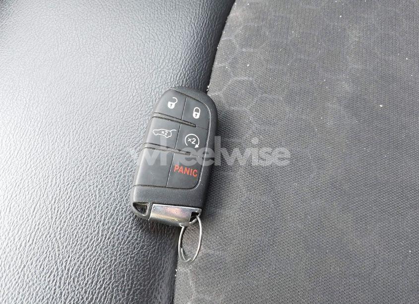 Photo 11 of 2018 Jeep Compass LATITUDE 4X4 (VIN 3C4NJDBB2JT175914)