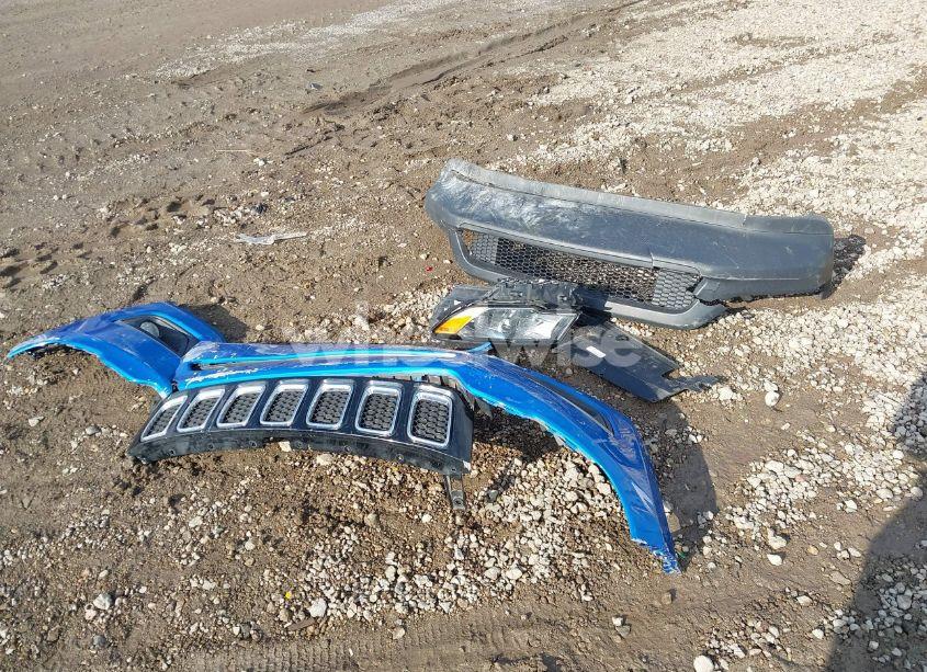 Photo 12 of 2018 Jeep Compass LATITUDE 4X4 (VIN 3C4NJDBB2JT175914)