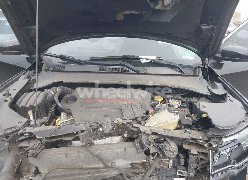 Photo 10 of 2018 Jeep Compass LATITUDE 4X4 (VIN 3C4NJDBB2JT246030)