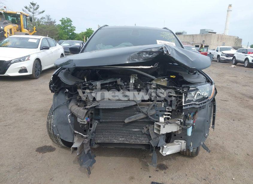 Photo 6 of 2018 Jeep Compass LATITUDE 4X4 (VIN 3C4NJDBB2JT246030)