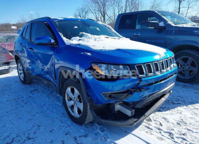 2018 Jeep Compass LATITUDE 4X4 (VIN 3C4NJDBB2JT270277) main photo