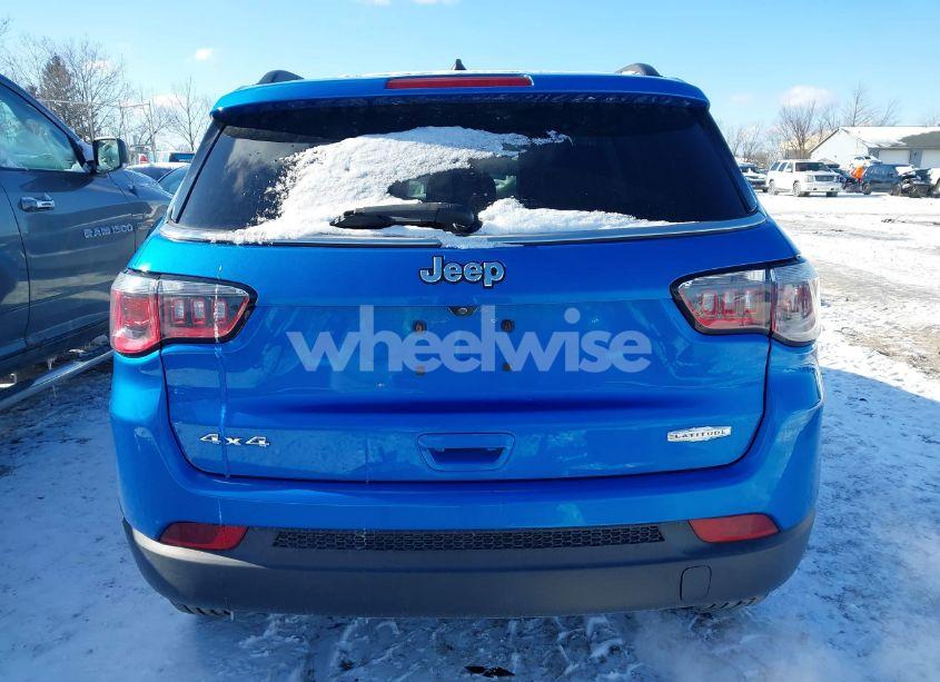 Photo 16 of 2018 Jeep Compass LATITUDE 4X4 (VIN 3C4NJDBB2JT270277)