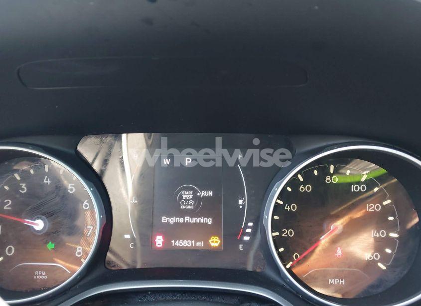 Photo 7 of 2018 Jeep Compass LATITUDE 4X4 (VIN 3C4NJDBB2JT270277)