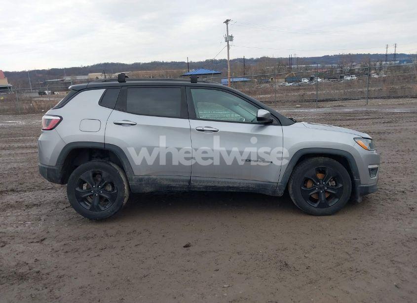 Photo 13 of 2018 Jeep Compass ALTITUDE 4X4 (VIN 3C4NJDBB2JT298810)