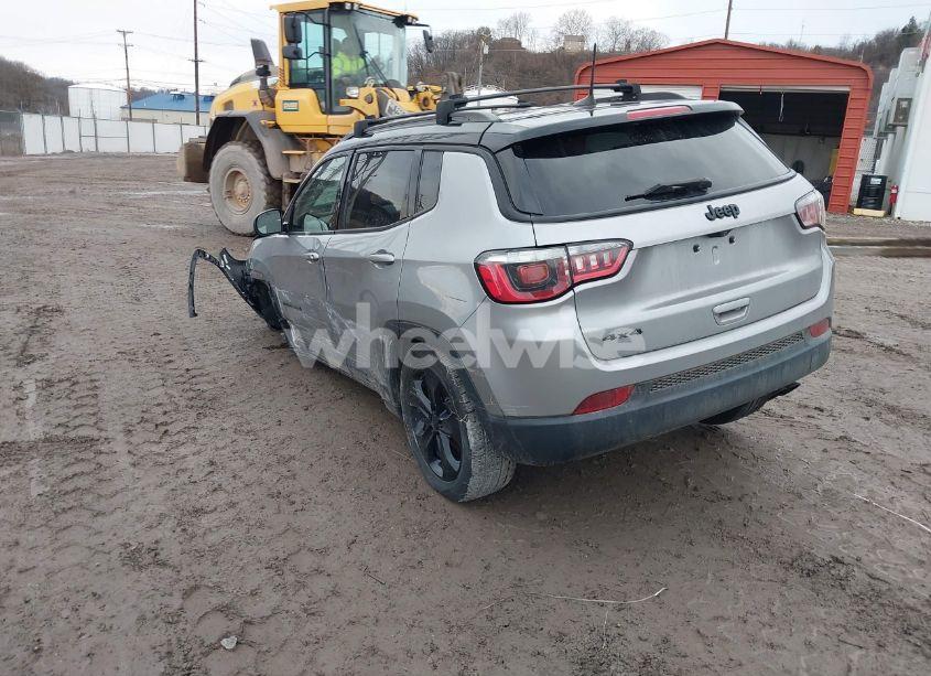 Photo 3 of 2018 Jeep Compass ALTITUDE 4X4 (VIN 3C4NJDBB2JT298810)