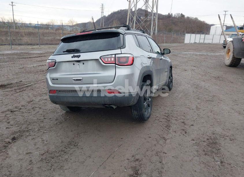 Photo 4 of 2018 Jeep Compass ALTITUDE 4X4 (VIN 3C4NJDBB2JT298810)