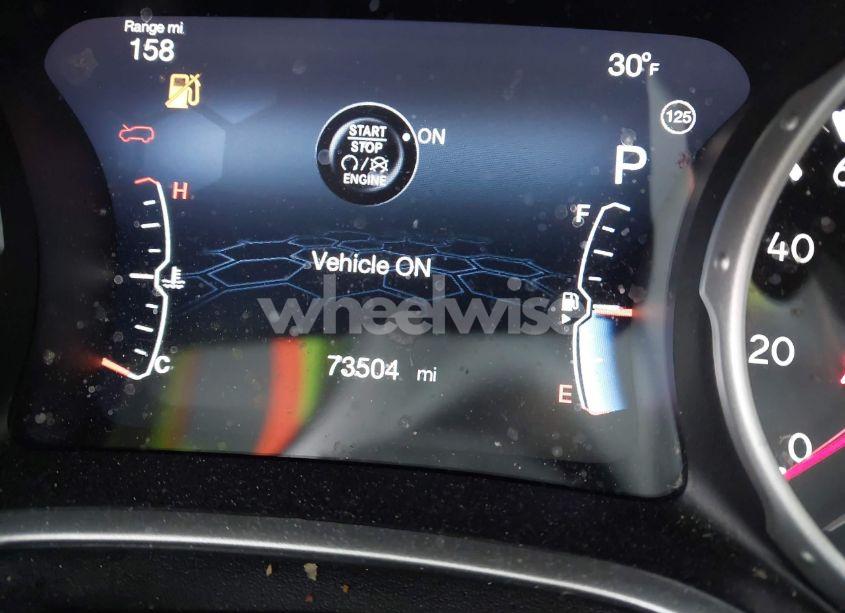 Photo 16 of 2018 Jeep Compass LATITUDE 4X4 (VIN 3C4NJDBB2JT314021)