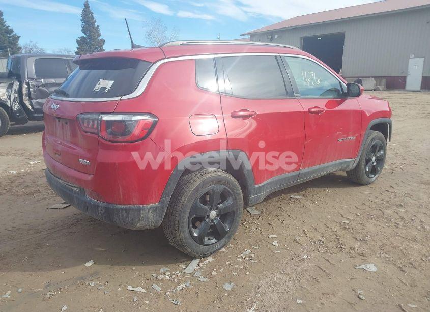 Photo 4 of 2018 Jeep Compass LATITUDE 4X4 (VIN 3C4NJDBB2JT393805)