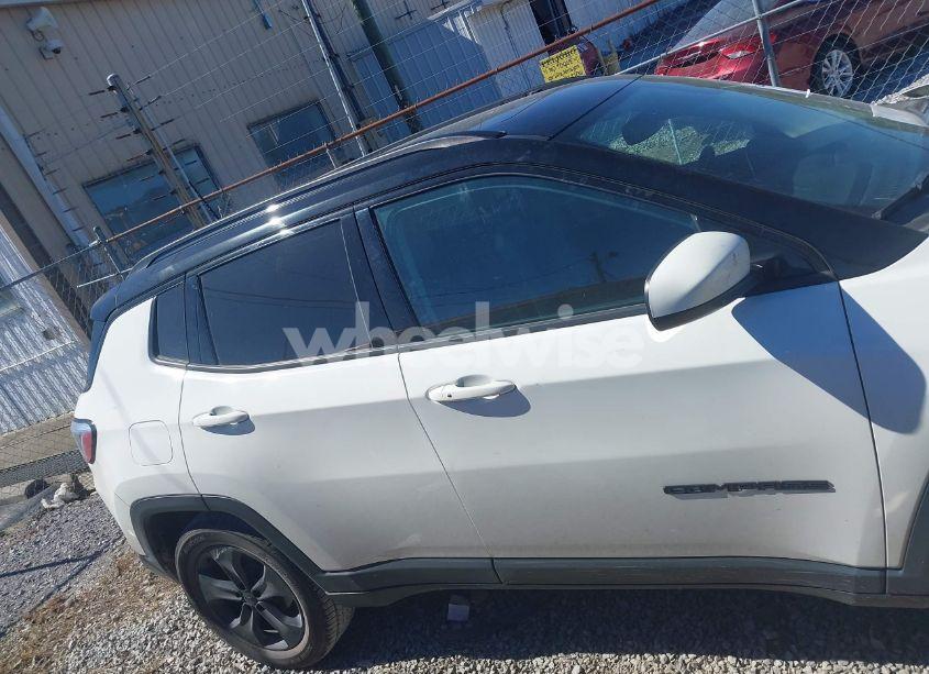 Photo 13 of 2018 Jeep Compass ALTITUDE 4X4 (VIN 3C4NJDBB2JT395361)
