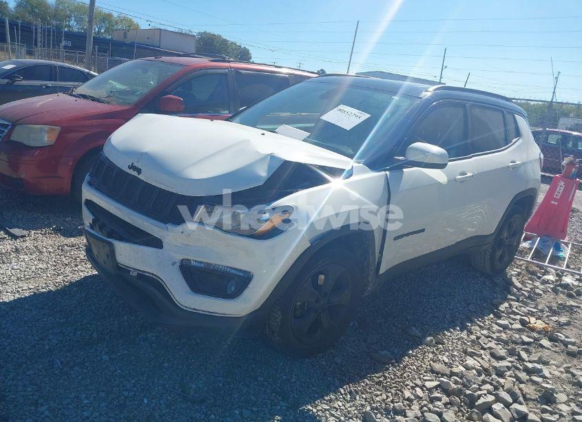 Photo 2 of 2018 Jeep Compass ALTITUDE 4X4 (VIN 3C4NJDBB2JT395361)