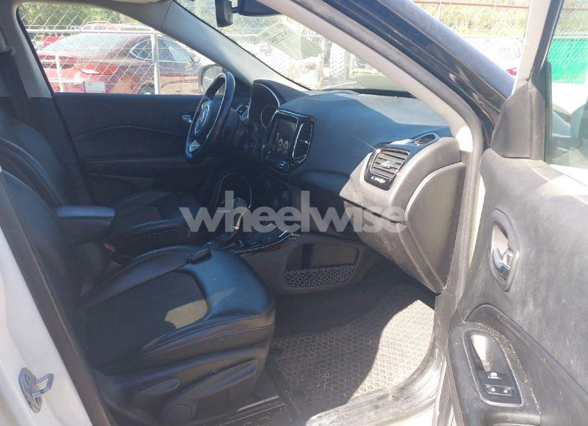 Photo 5 of 2018 Jeep Compass ALTITUDE 4X4 (VIN 3C4NJDBB2JT395361)