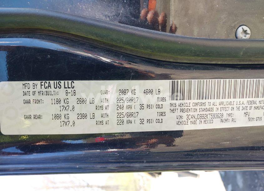 Photo 9 of 2019 Jeep Compass LATITUDE 4X4 (VIN 3C4NJDBB2KT593620)