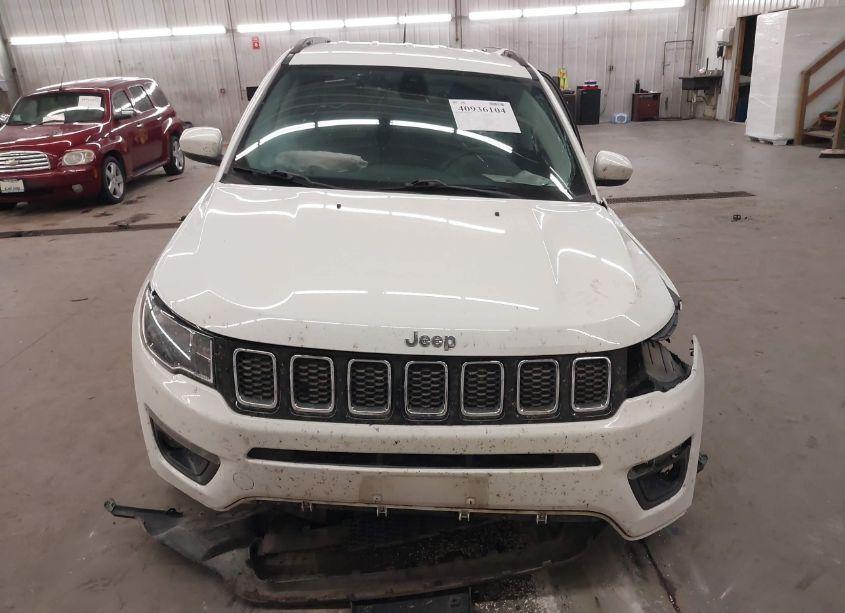 Photo 12 of 2019 Jeep Compass LATITUDE 4X4 (VIN 3C4NJDBB2KT653752)